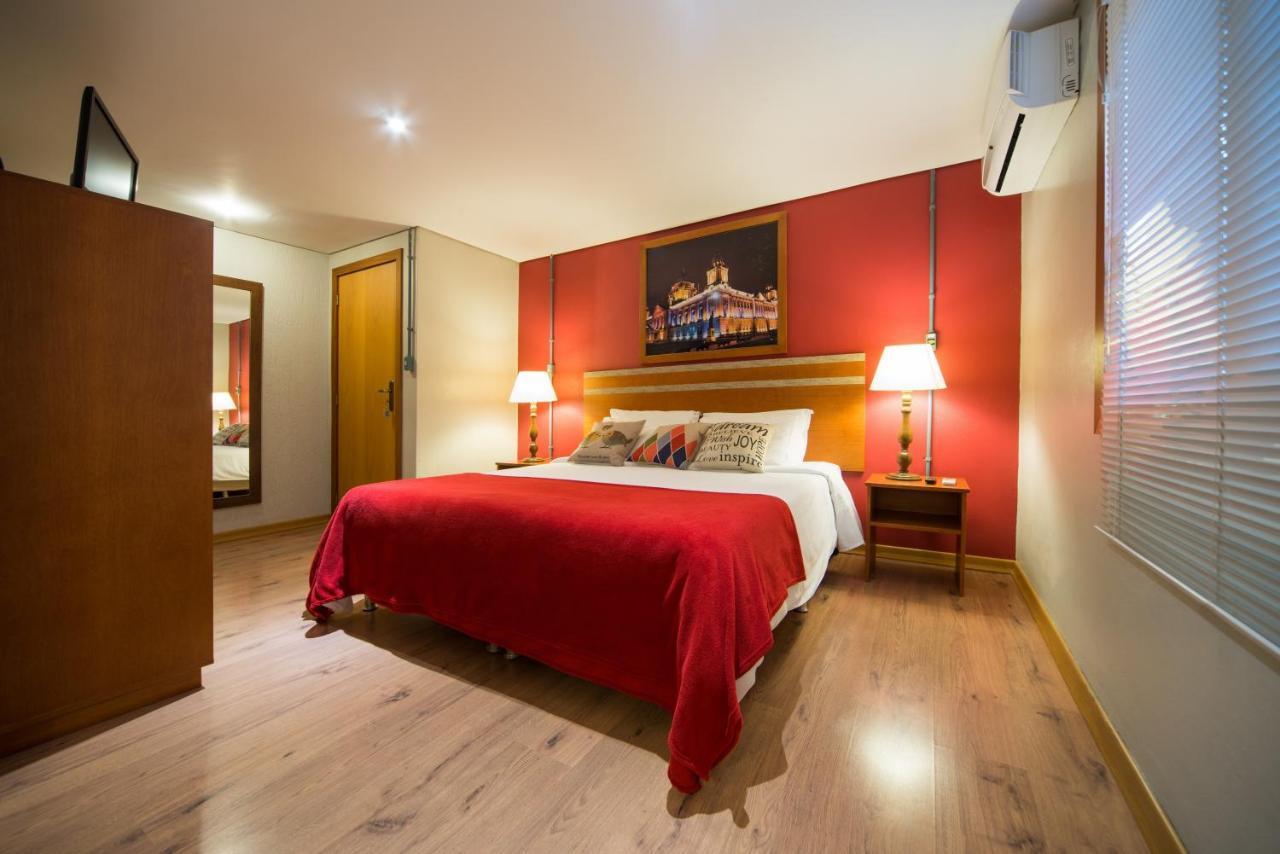 Hotel Britanico Upstairs Gramado Esterno foto